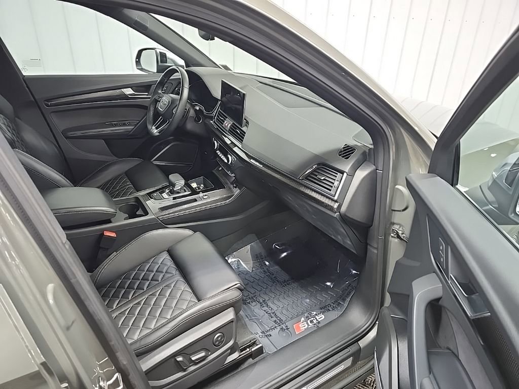 Used 2023 Audi SQ5 Premium Plus w/ Premium Plus Package AWD/4WD image 16
