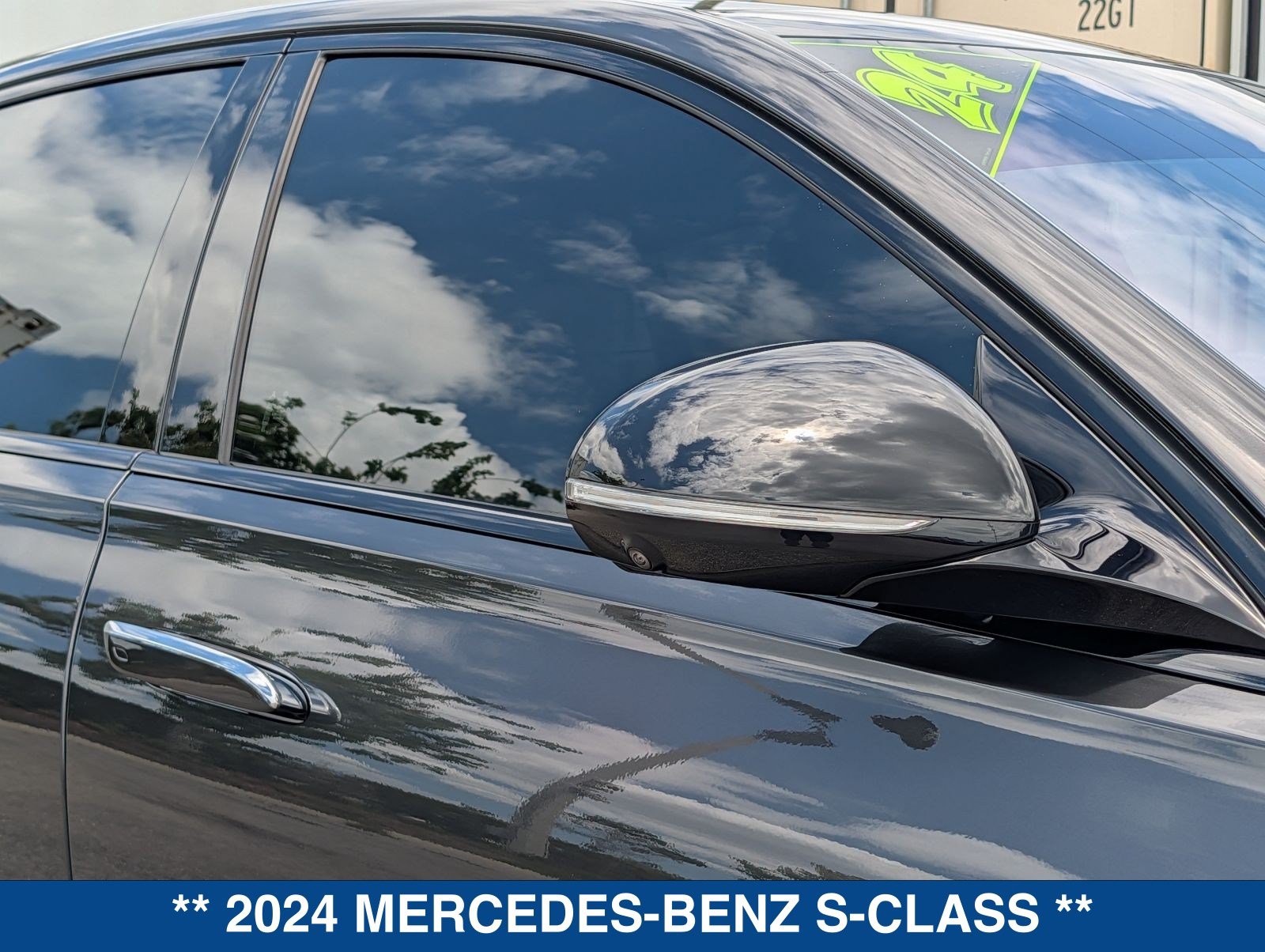 Used 2024 Mercedes-Benz S 580 4MATIC Sedan w/ AMG Line image 11