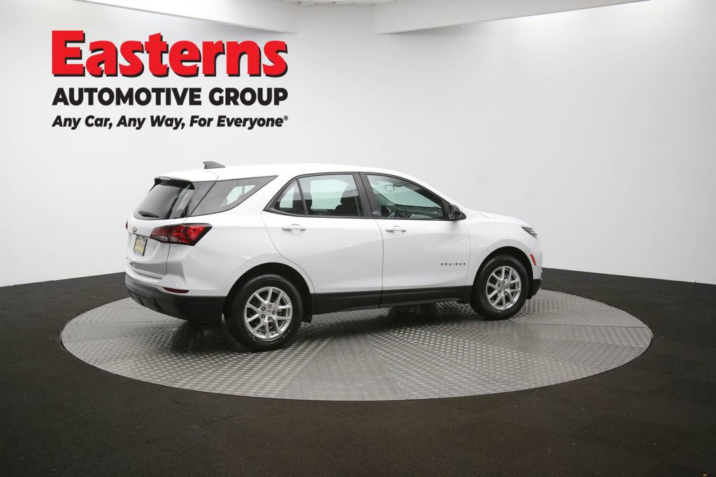 Used 2024 Chevrolet Equinox LS image 39