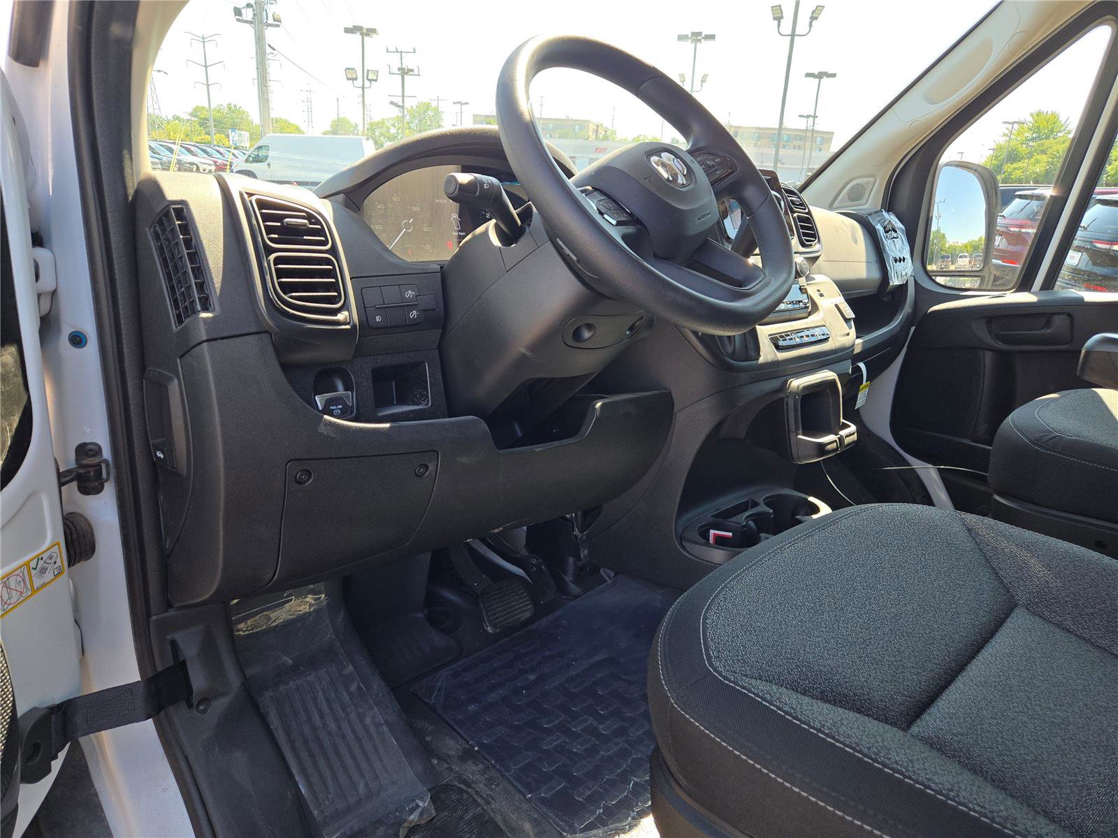 Used 2025 RAM ProMaster 2500 w/ Convenience Group image 21