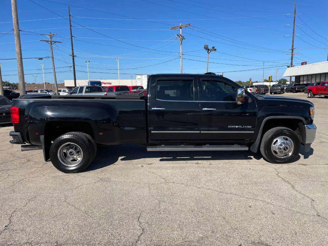 Used 2015 GMC Sierra 3500 Denali w/ Duramax Plus Package image 7