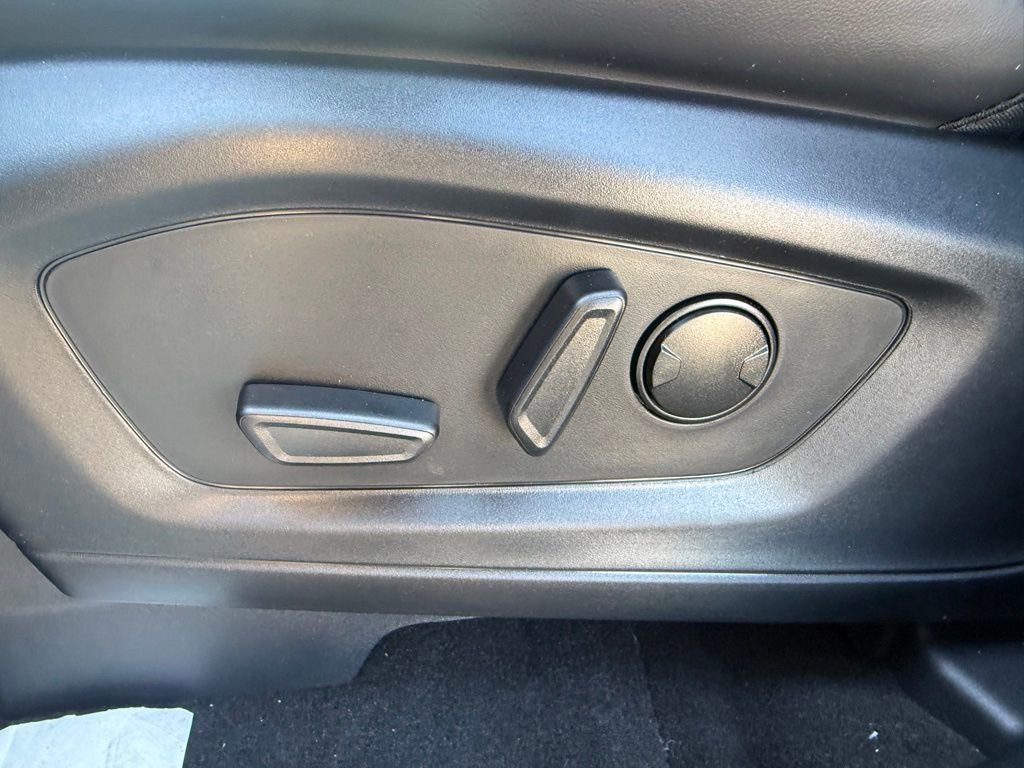 New 2026 Ford Explorer ST-Line w/ ST-Line Street Pack image 6