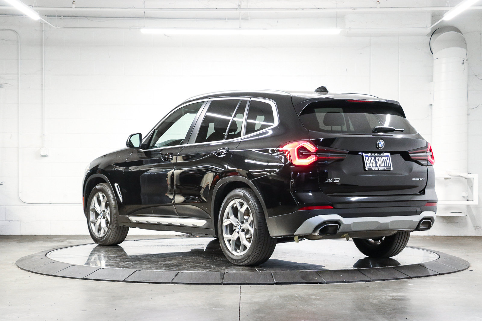 Used 2024 BMW X3 sDrive30i w/ Convenience Package RWD image 4