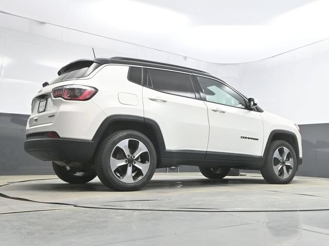 Used 2018 Jeep Compass Latitude w/ Popular Equipment Group AWD/4WD image 54