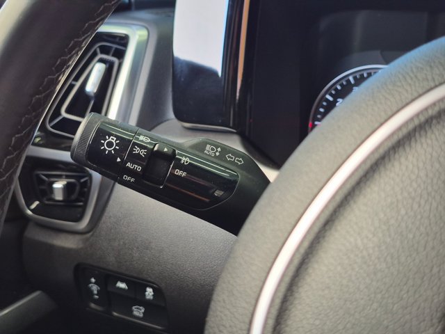 Used 2022 Kia Sorento SX AWD/4WD image 11
