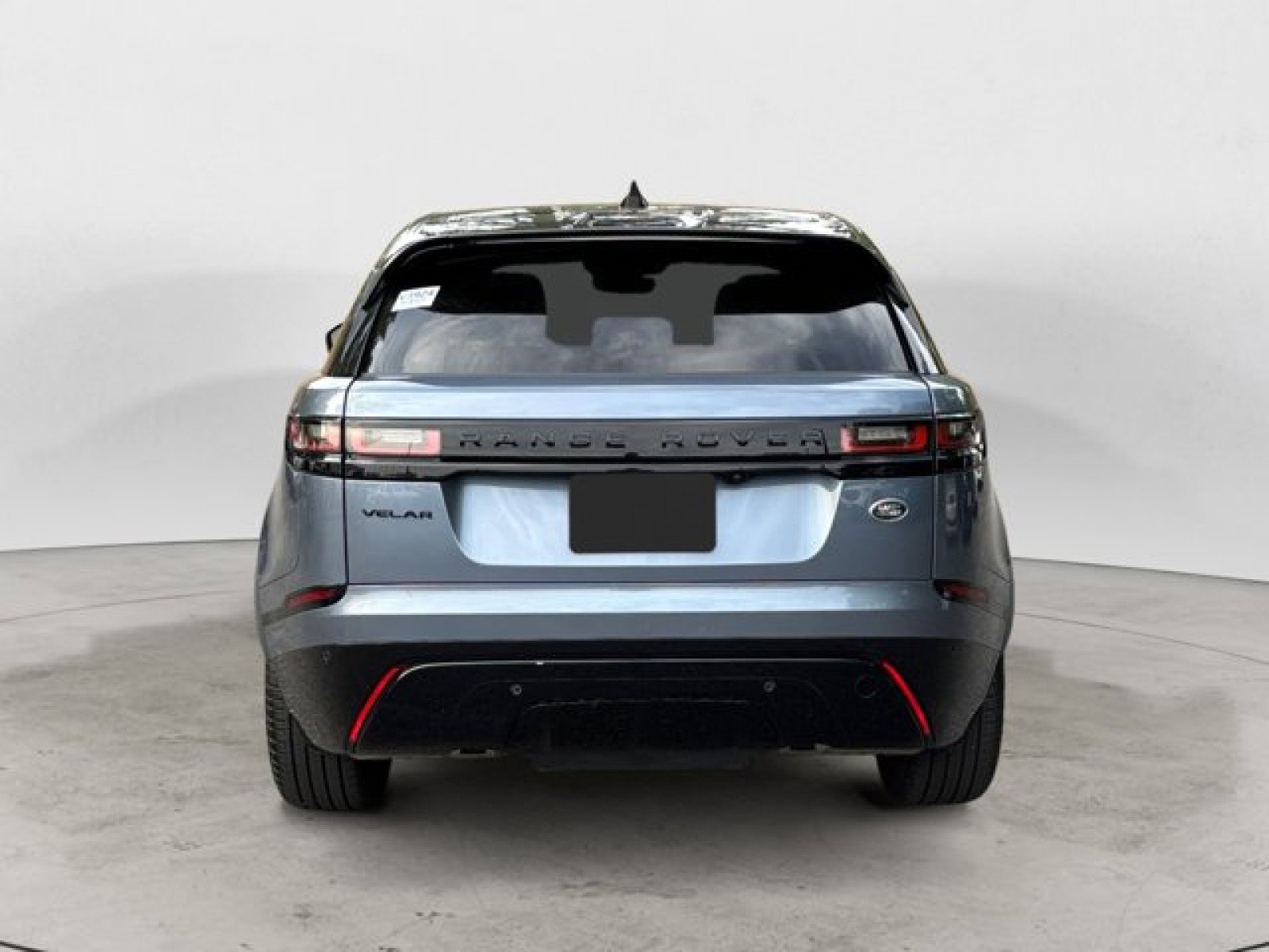 Certified 2022 Land Rover Range Rover Velar R-Dynamic S image 5