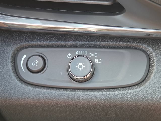 New 2026 Buick Envista Sport Touring w/ Convenience I Package FWD image 10