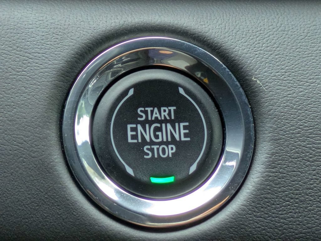 Certified 2023 Cadillac Escalade Sport Platinum w/ LPO, ONYX Package AWD/4WD image 34