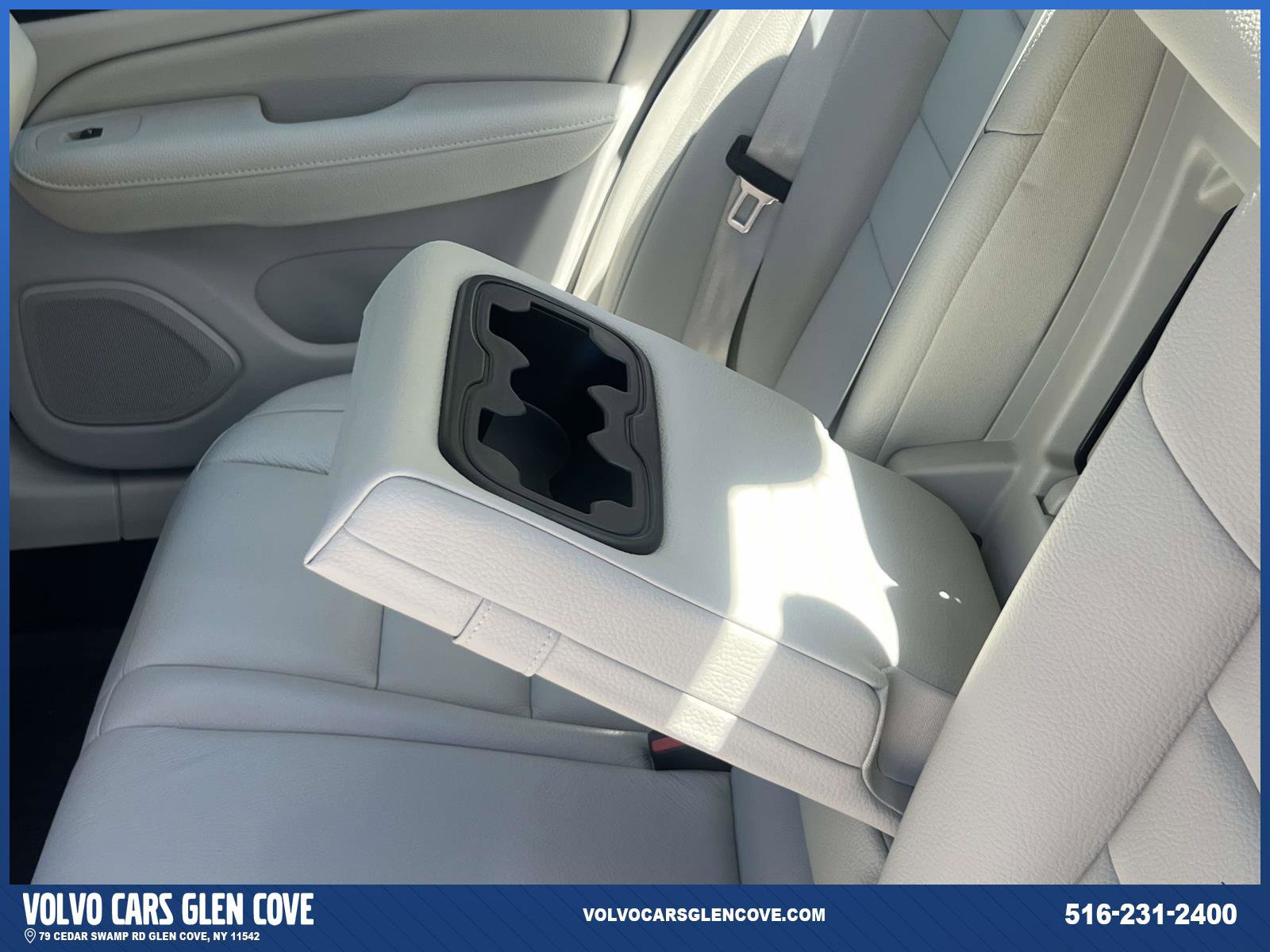 Used 2021 Volvo S60 T5 Momentum w/ Climate Package AWD/4WD image 10
