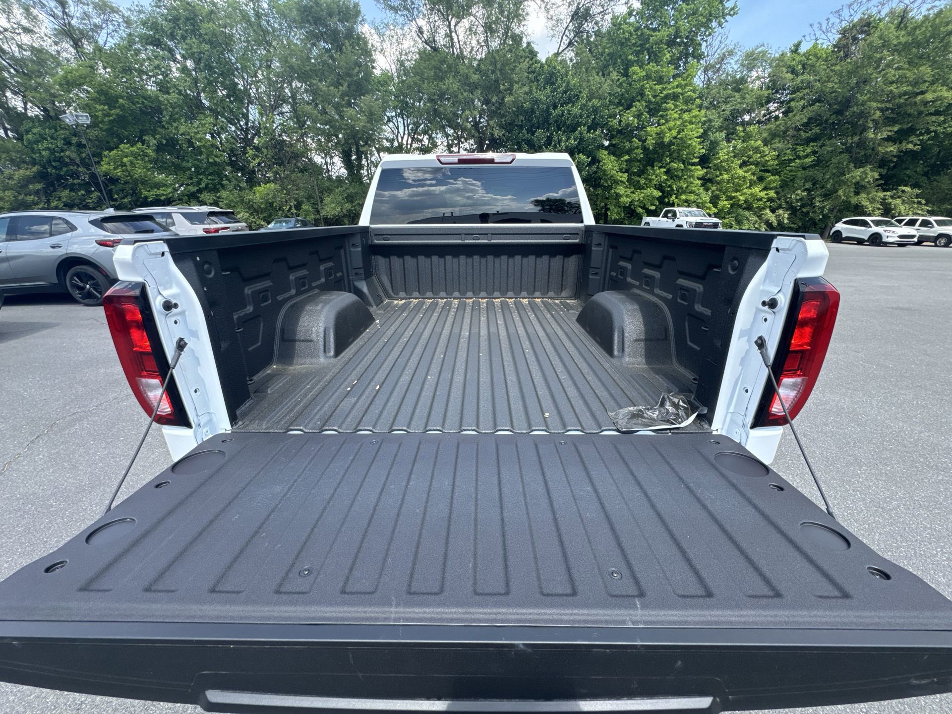 New 2026 GMC Sierra 1500 Pro w/ Pro Value Package AWD/4WD image 19
