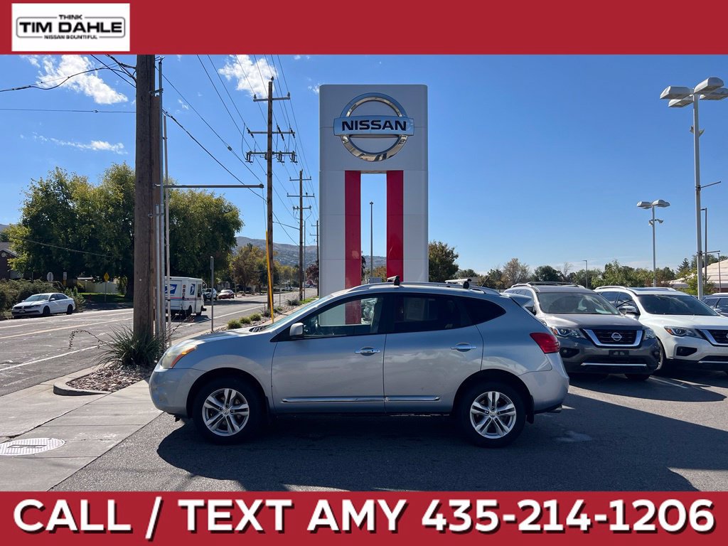 Used 2012 Nissan Rogue SV w/ Premium Pkg FWD image 1