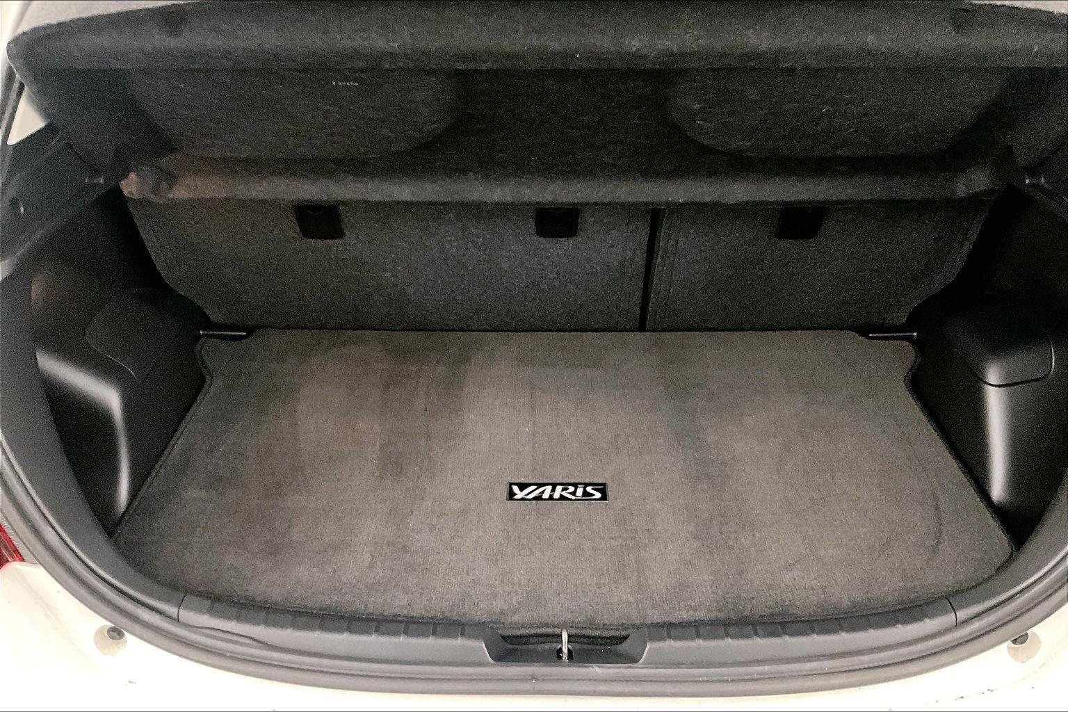 Used 2016 Toyota Yaris LE image 33