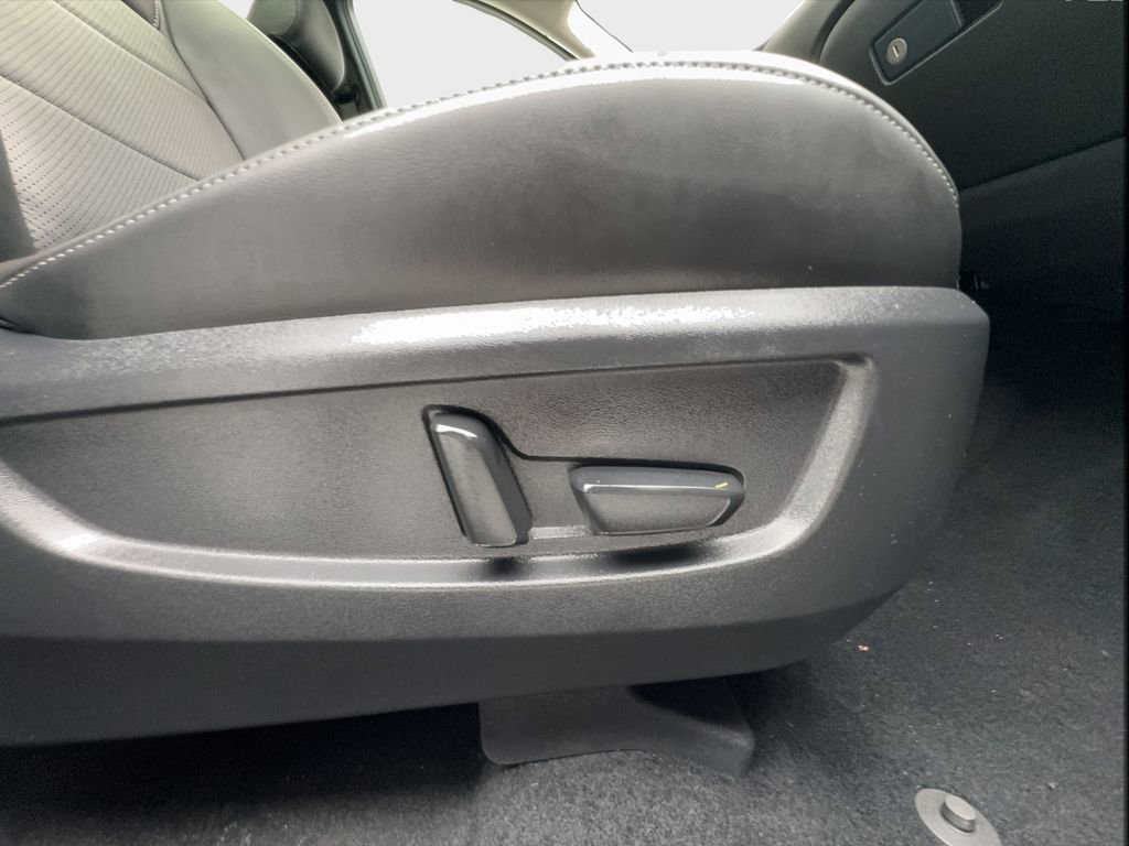 Used 2025 INFINITI QX50 Luxe image 34