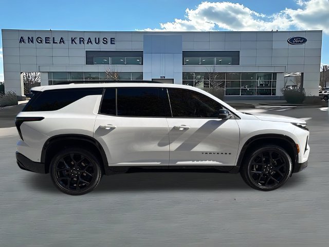 Used 2025 Chevrolet Traverse RS AWD/4WD image 10