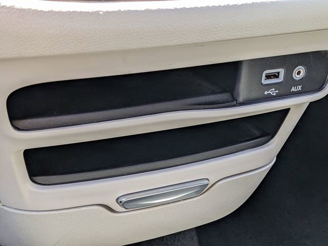 Used 2020 Chrysler Pacifica Touring FWD image 22