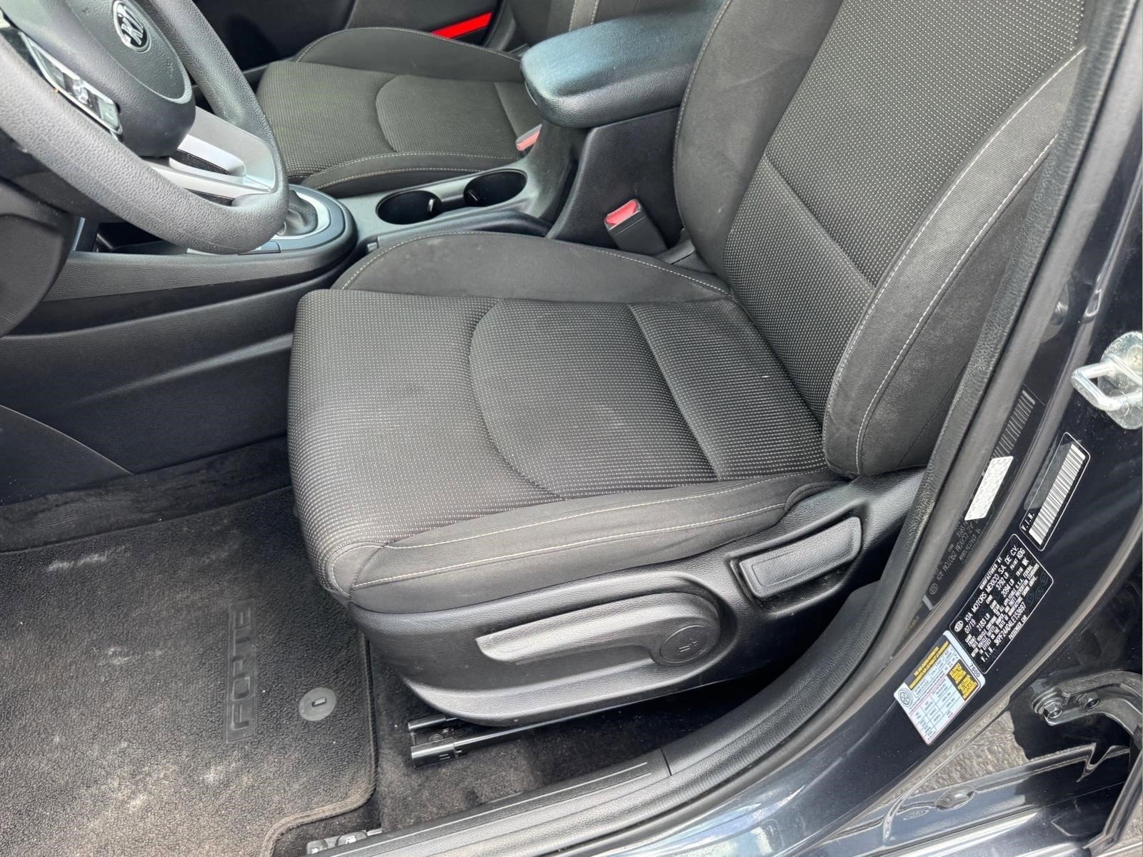 Used 2020 Kia Forte Sedan FWD image 6