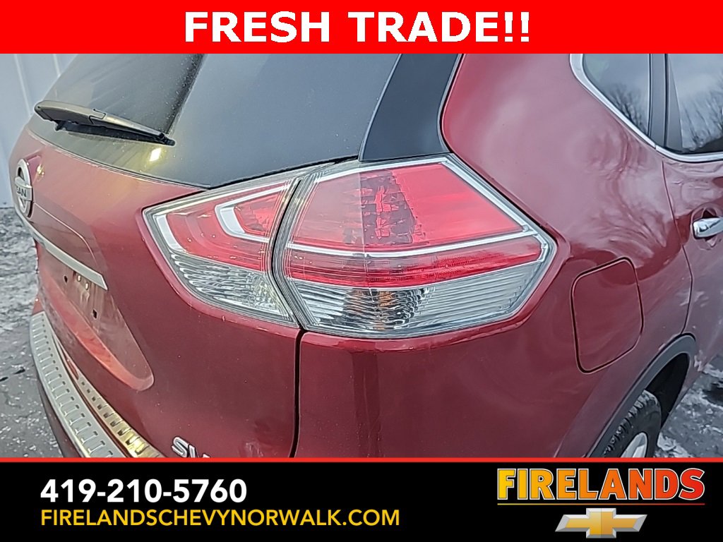 Used 2014 Nissan Rogue SV image 15