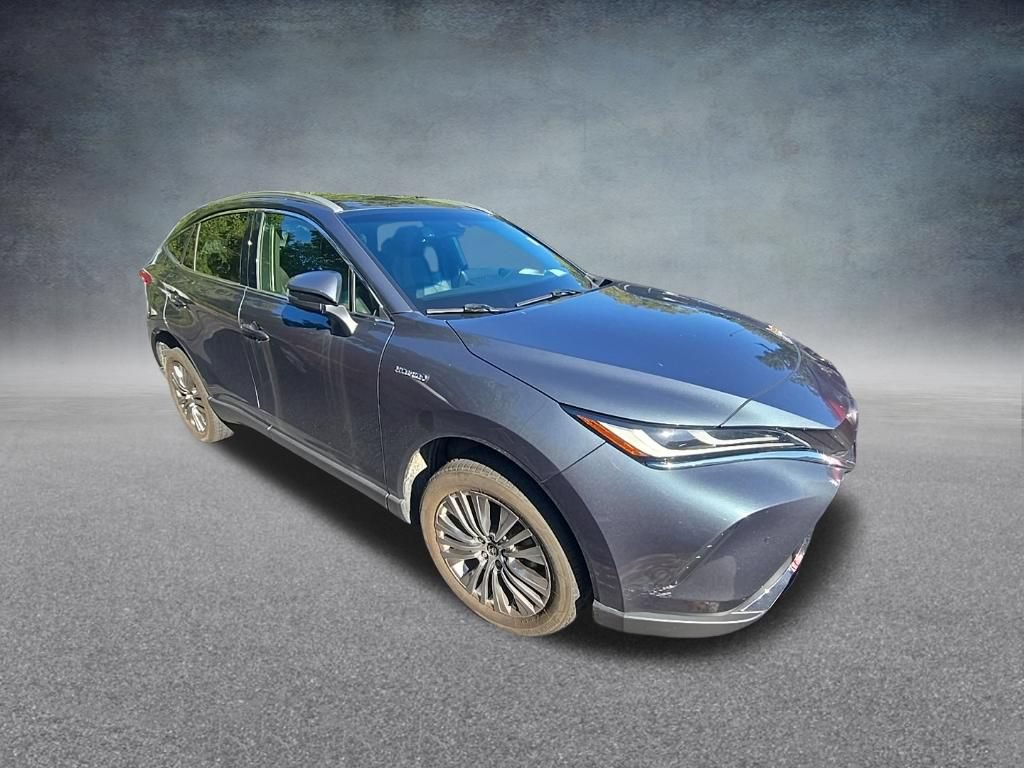 Used 2021 Toyota Venza XLE AWD/4WD image 2