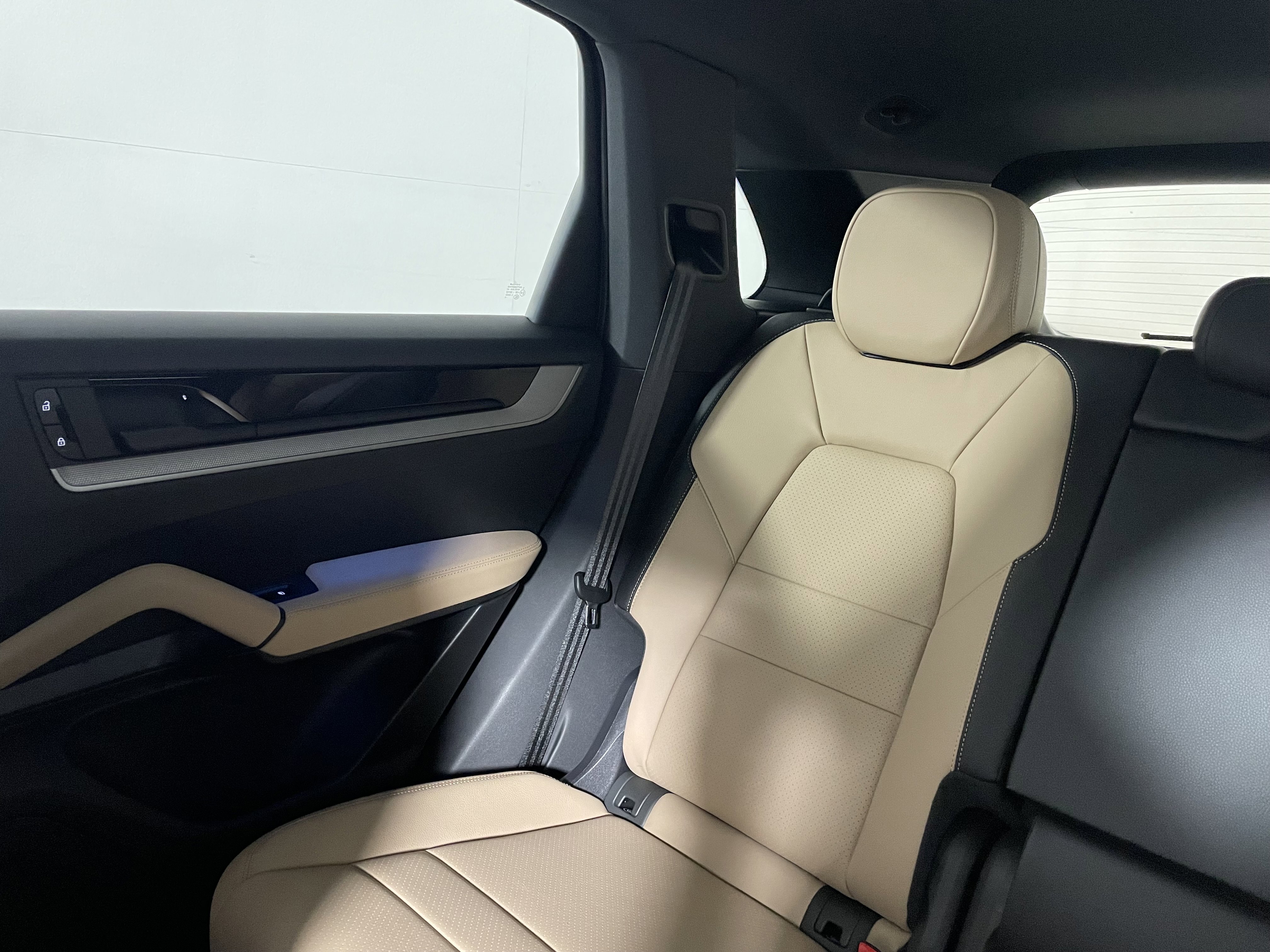 New 2026 Porsche Cayenne image 15