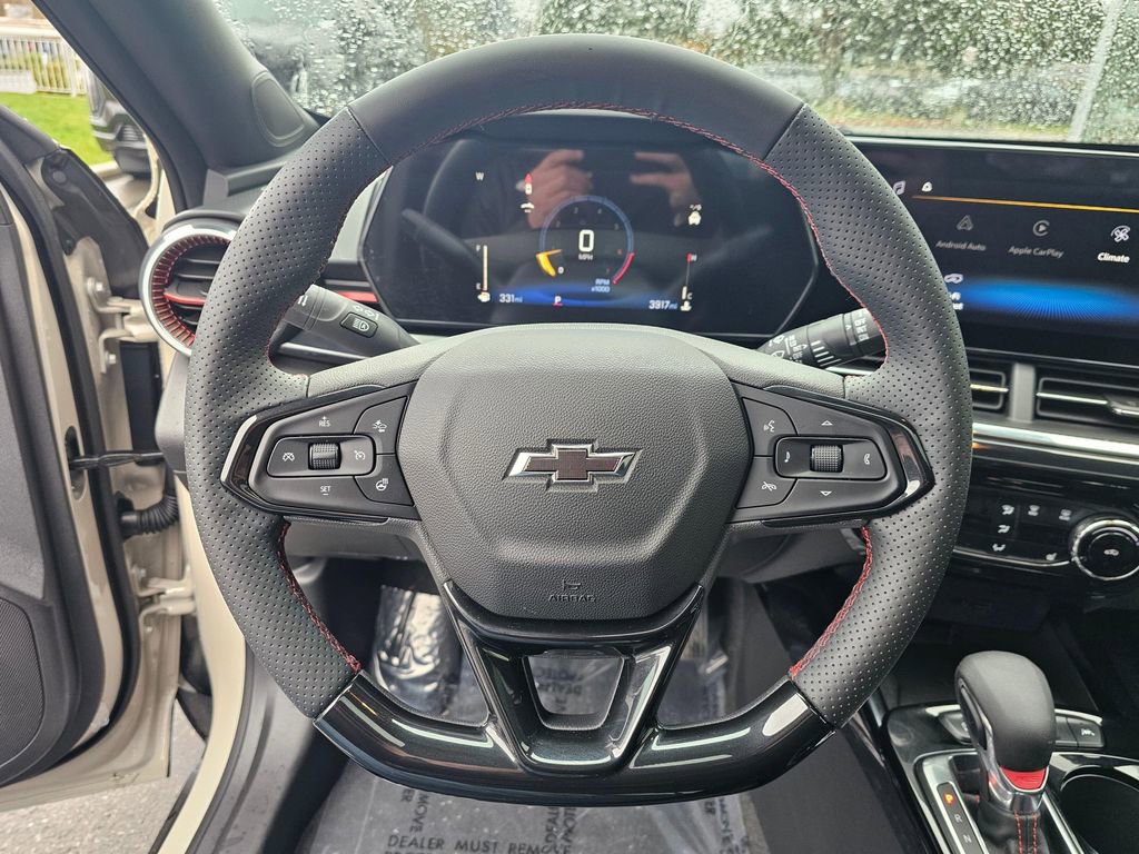 Used 2026 Chevrolet Trax RS w/ Sunroof Package image 25