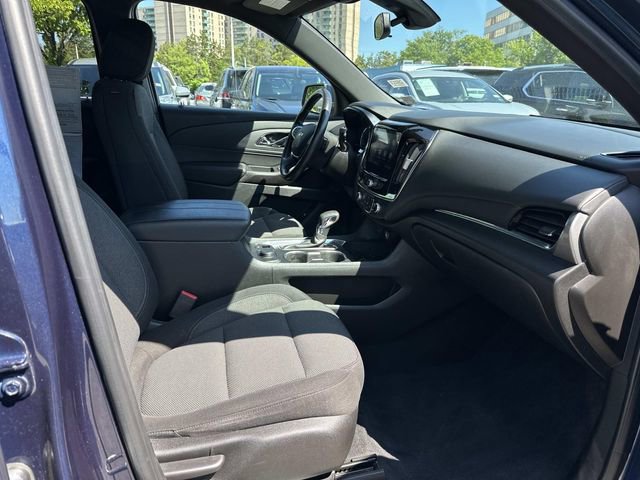 Used 2022 Chevrolet Traverse LT AWD/4WD image 11