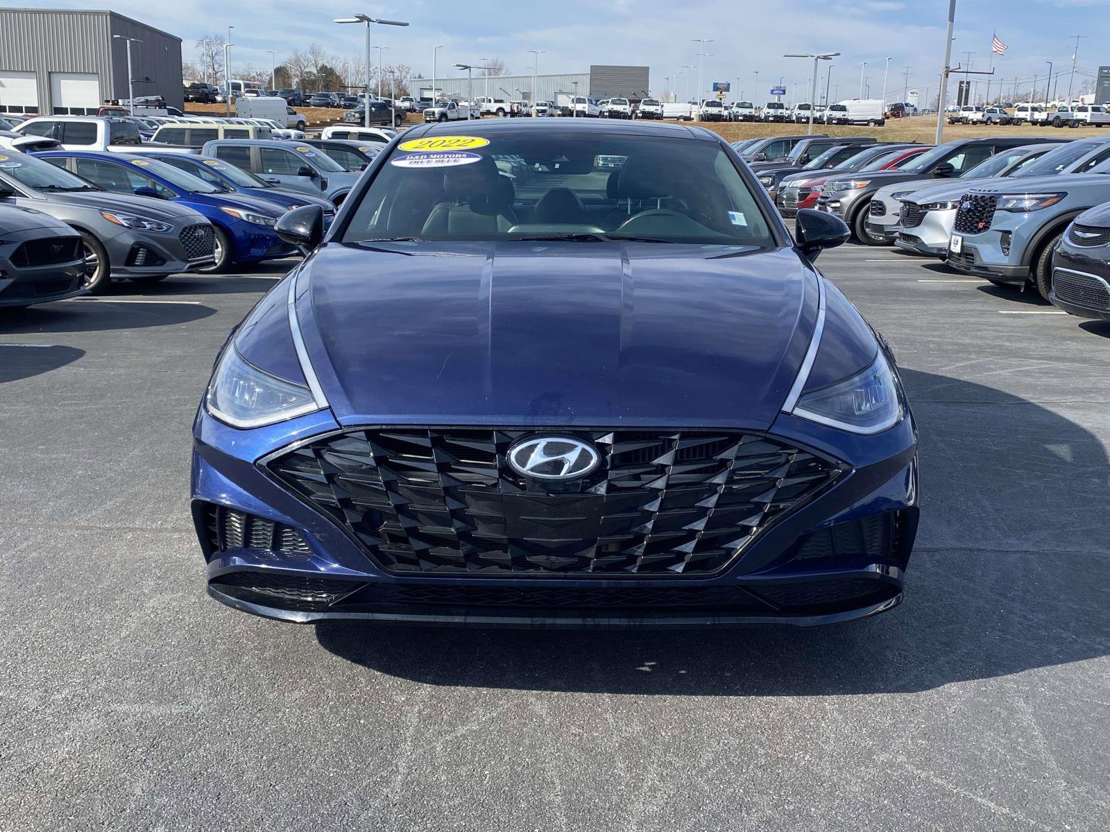 Used 2022 Hyundai Sonata SEL Plus FWD image 2