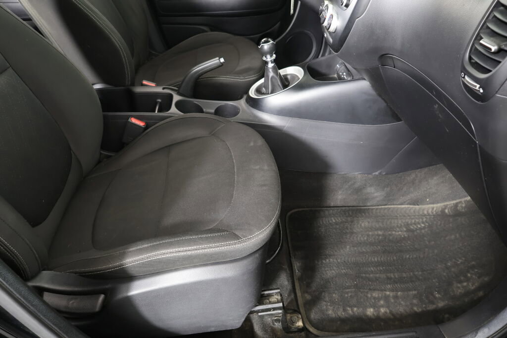 Used 2016 Kia Soul Base image 26
