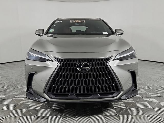 Used 2024 Lexus NX 250 FWD image 2