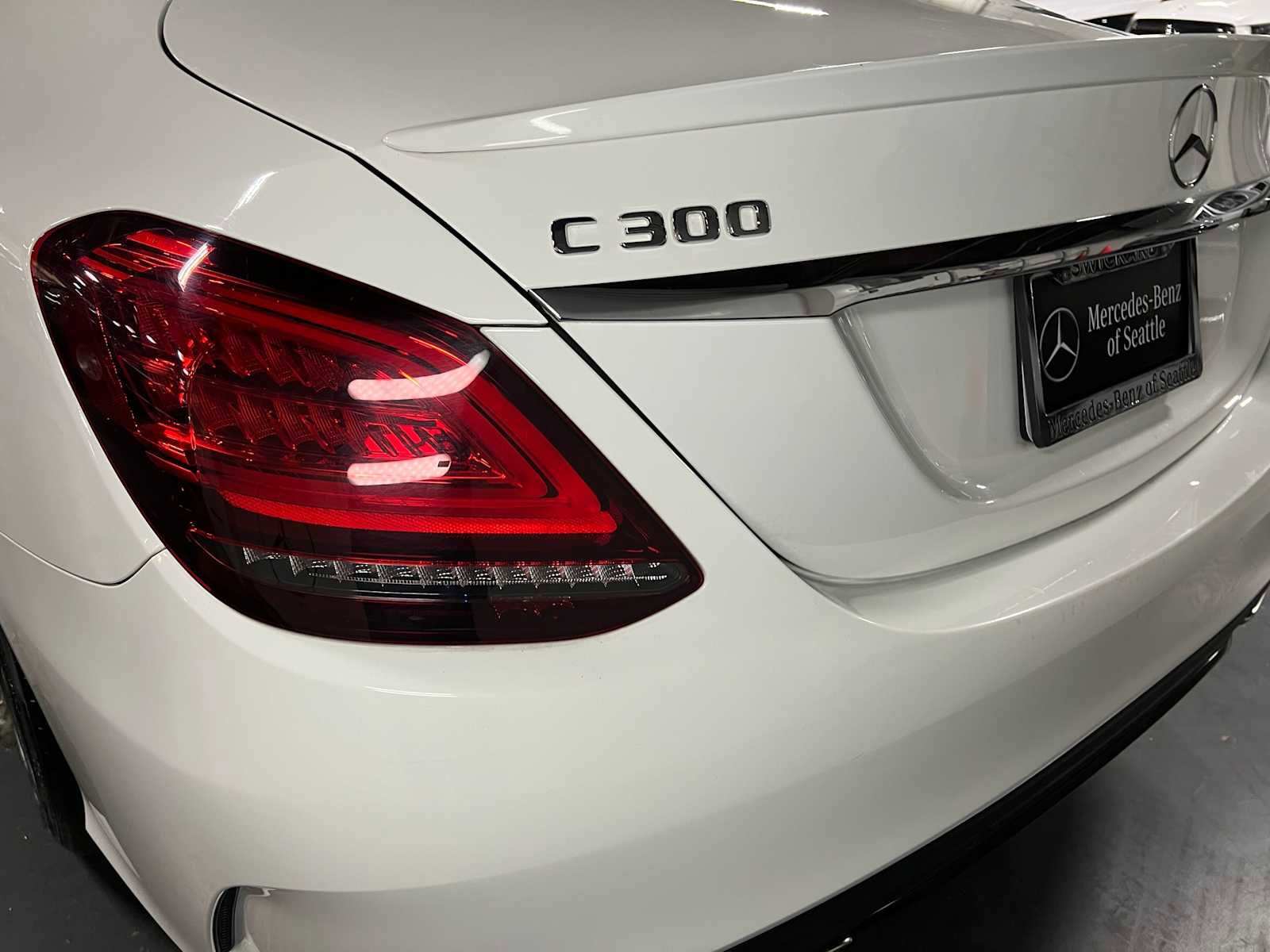 Used 2019 Mercedes-Benz C 300 4MATIC Sedan image 14
