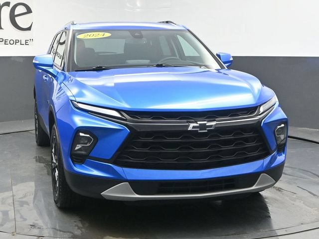 Used 2024 Chevrolet Blazer LT w/ LPO, Black Grille Bar Package FWD image 50