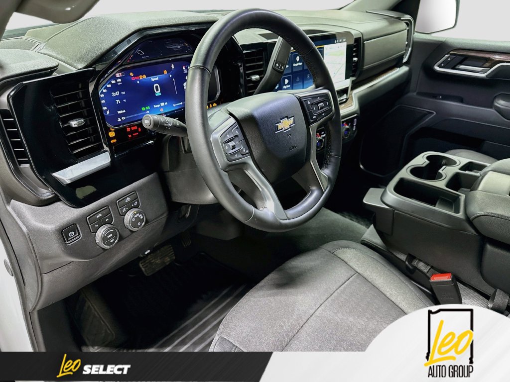 Used 2026 Chevrolet Silverado 1500 LT AWD/4WD image 12