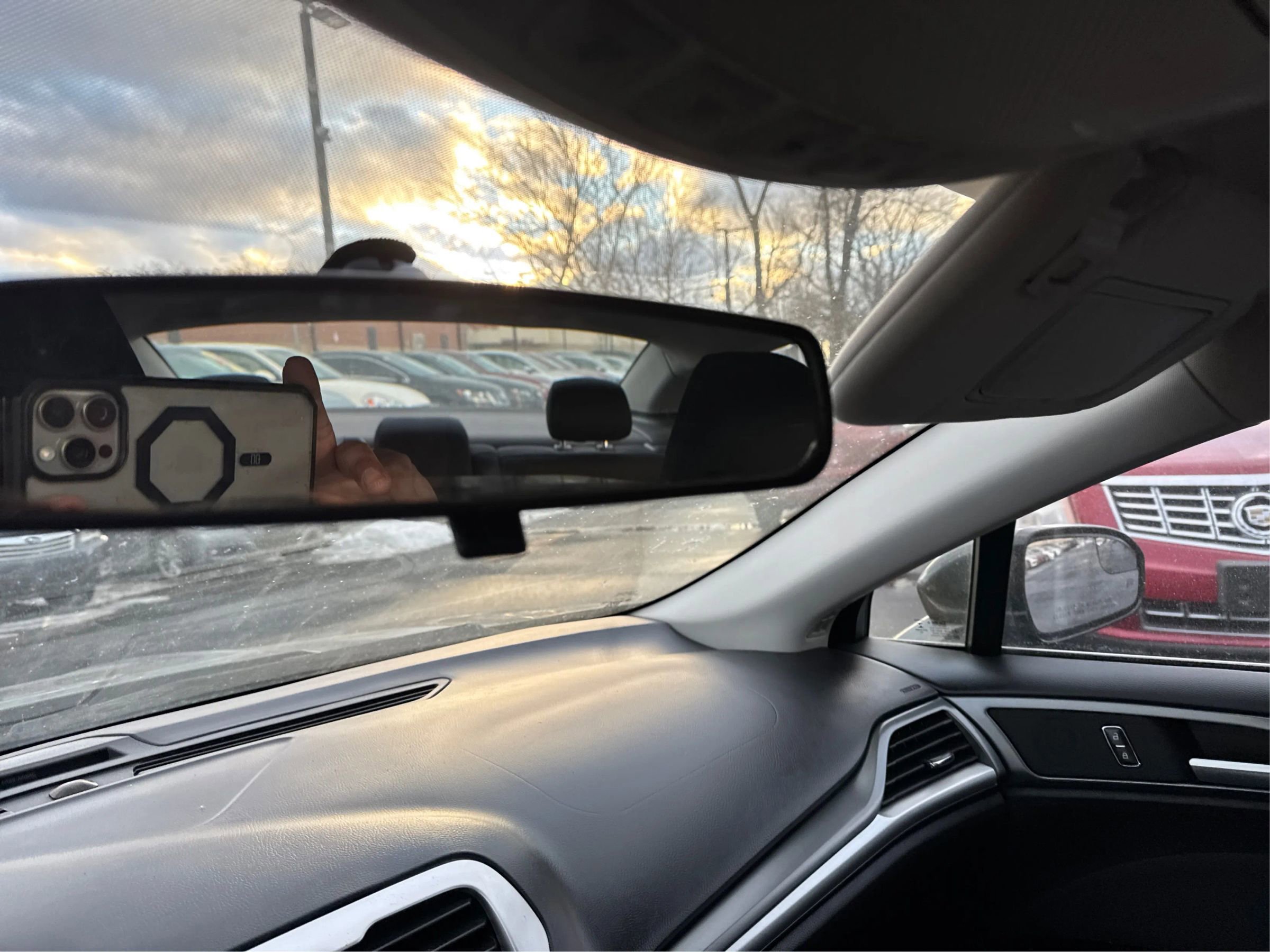 Used 2016 Ford Fusion SE image 17