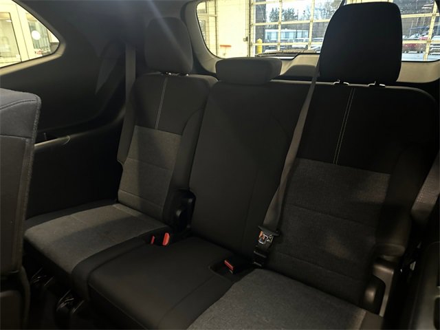 Used 2025 GMC Acadia Elevation image 16