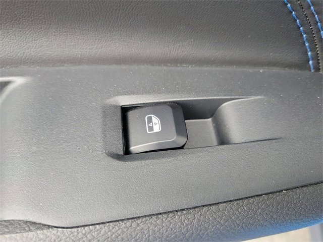 New 2025 Jeep Compass Latitude w/ Altitude Special Edition image 15