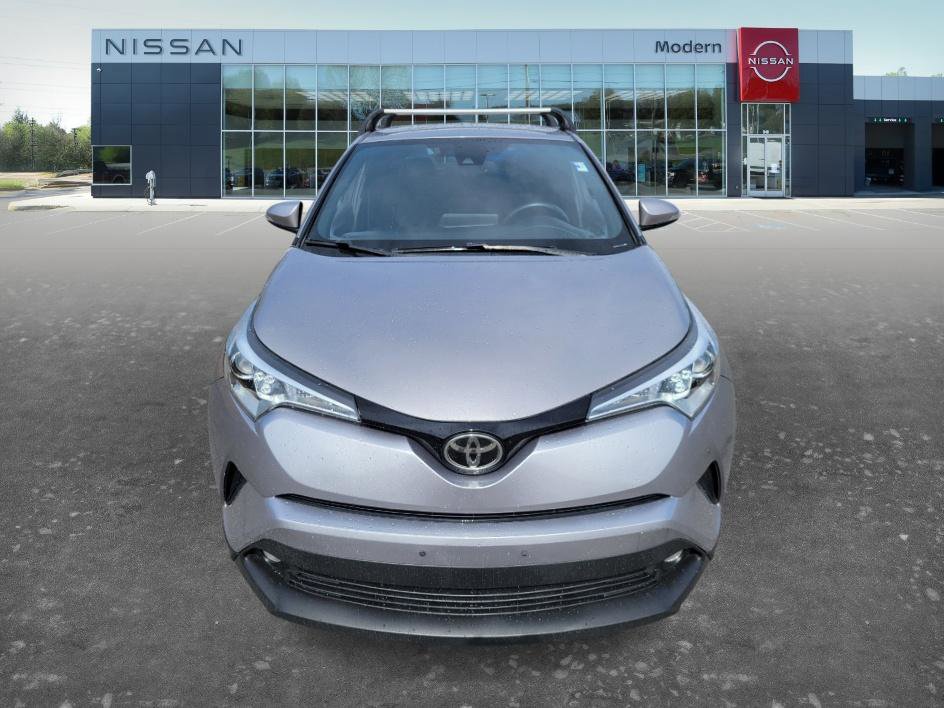 Used 2018 Toyota C-HR XLE image 2