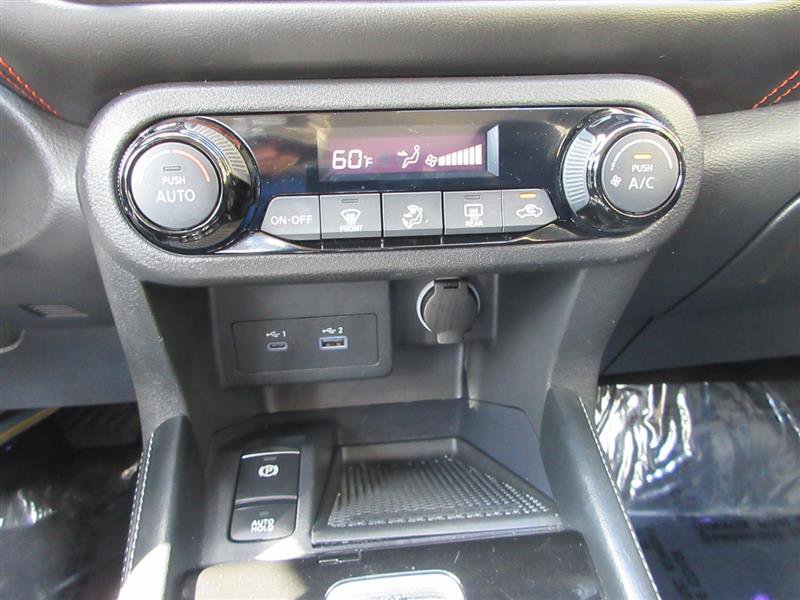 Used 2023 Nissan Kicks SR w/ Interior Electronics Package image 19