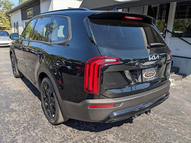 Used 2022 Kia Telluride EX w/ EX Premium Package image 3
