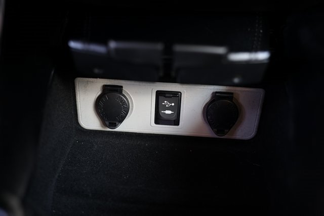 Used 2016 Toyota Avalon Limited image 26