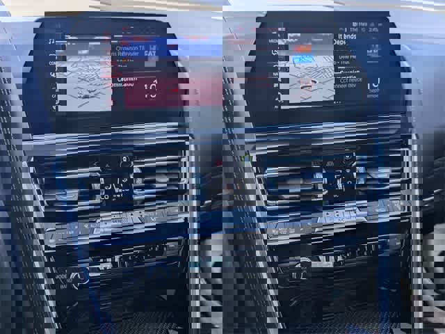 Used 2022 BMW M850i xDrive Convertible w/ Driving Assistance Package image 27