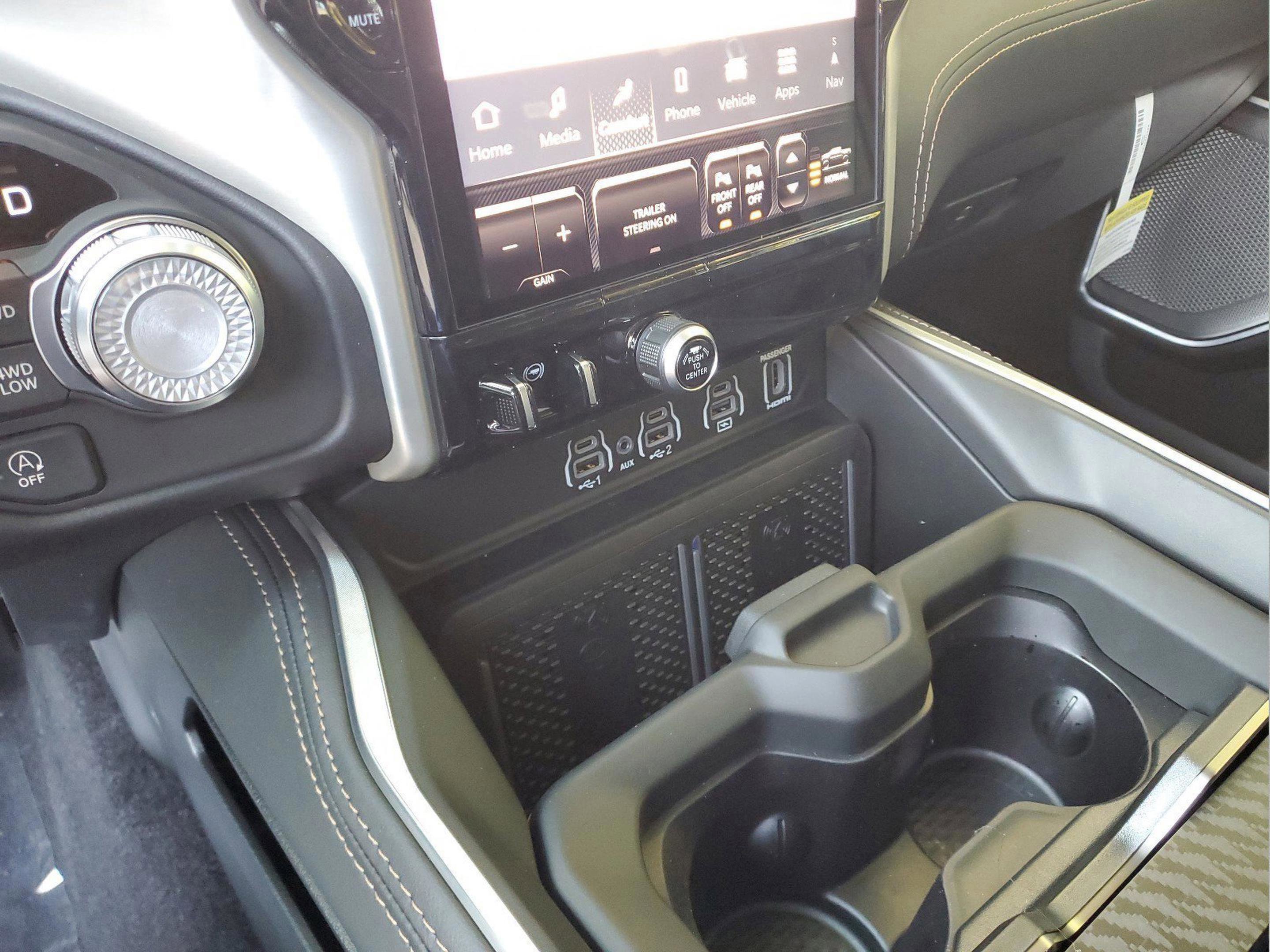 New 2026 RAM 1500 Tungsten w/ Towing Technology Group image 15