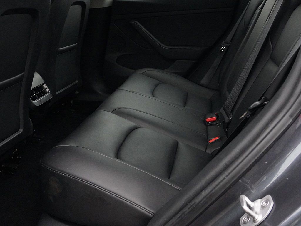 Used 2023 Tesla Model 3 Standard Range image 33