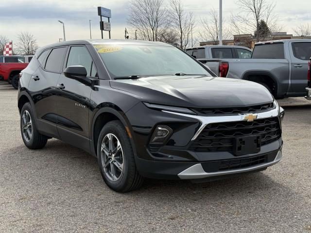 Certified 2025 Chevrolet Blazer LT image 4