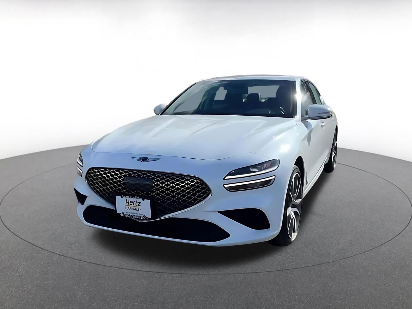 Used 2025 Genesis G70 2.5T image 7