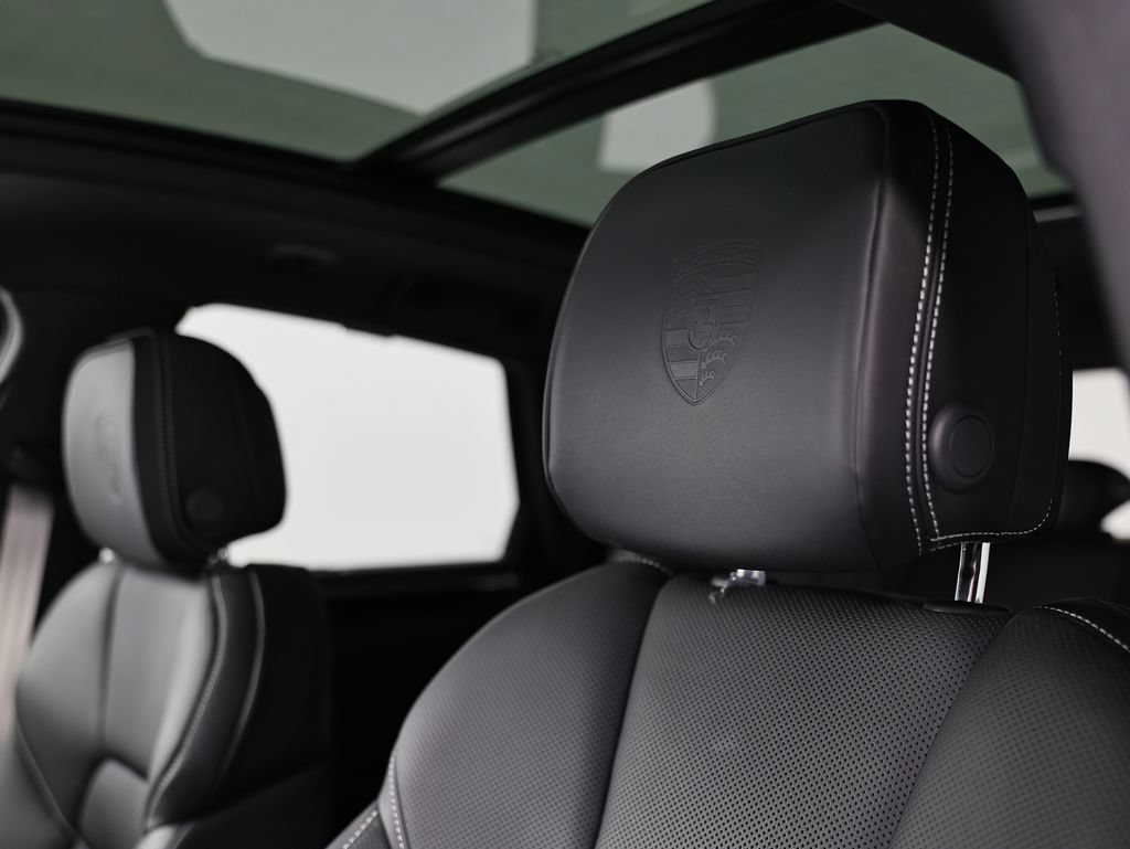 New 2026 Porsche Macan S AWD/4WD image 23