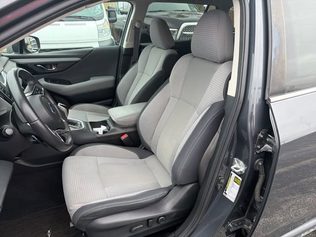 Used 2023 Subaru Outback Premium AWD/4WD image 6