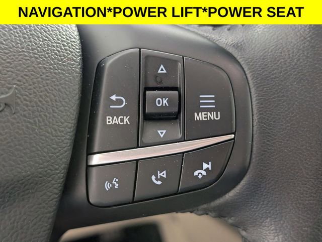 Used 2020 Ford Escape Titanium AWD/4WD image 17