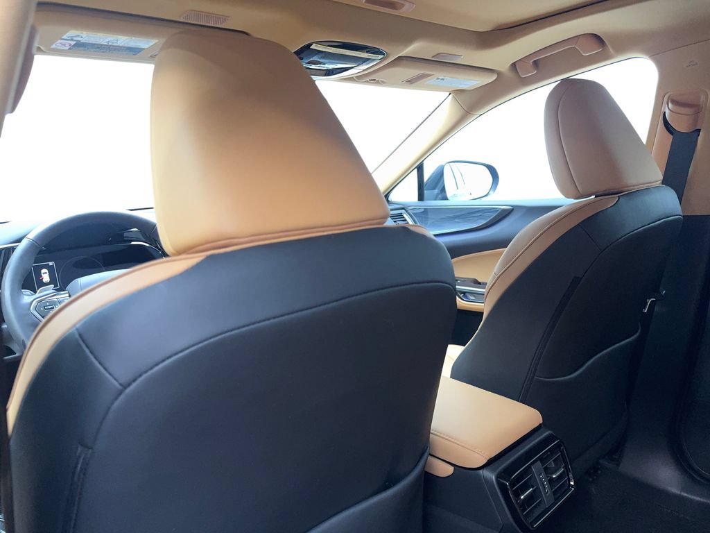 Used 2025 Lexus NX 350 AWD w/ Accessory Package (A2) image 35
