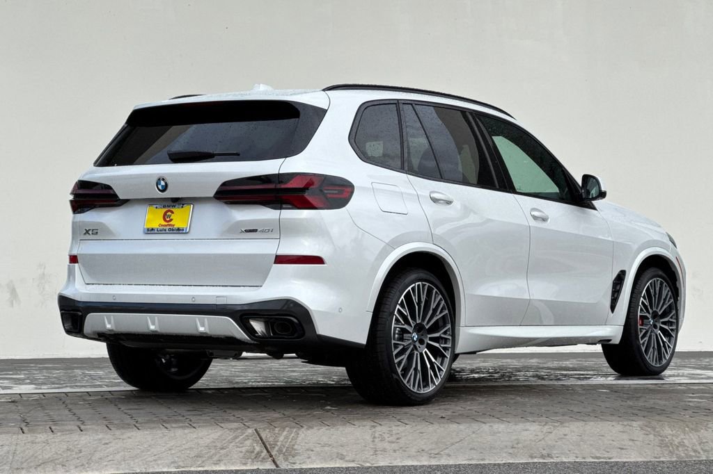 New 2026 BMW X5 xDrive40i w/ M Sport Package image 3