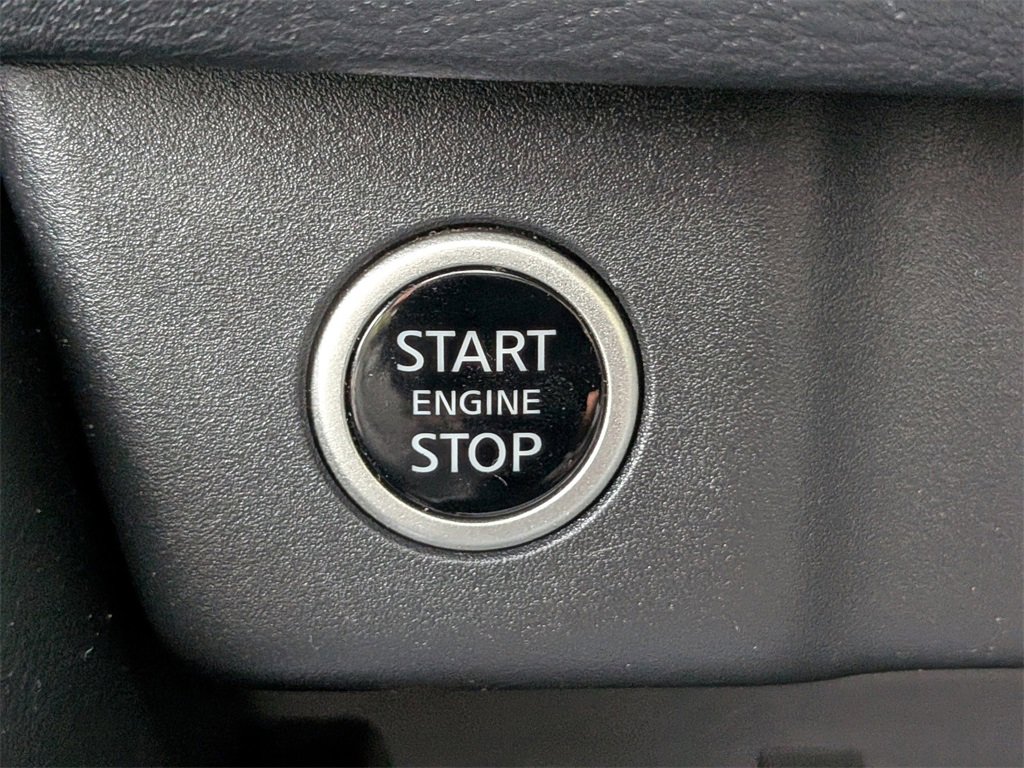 Used 2023 Nissan Rogue Platinum w/ Platinum Premium Package image 33