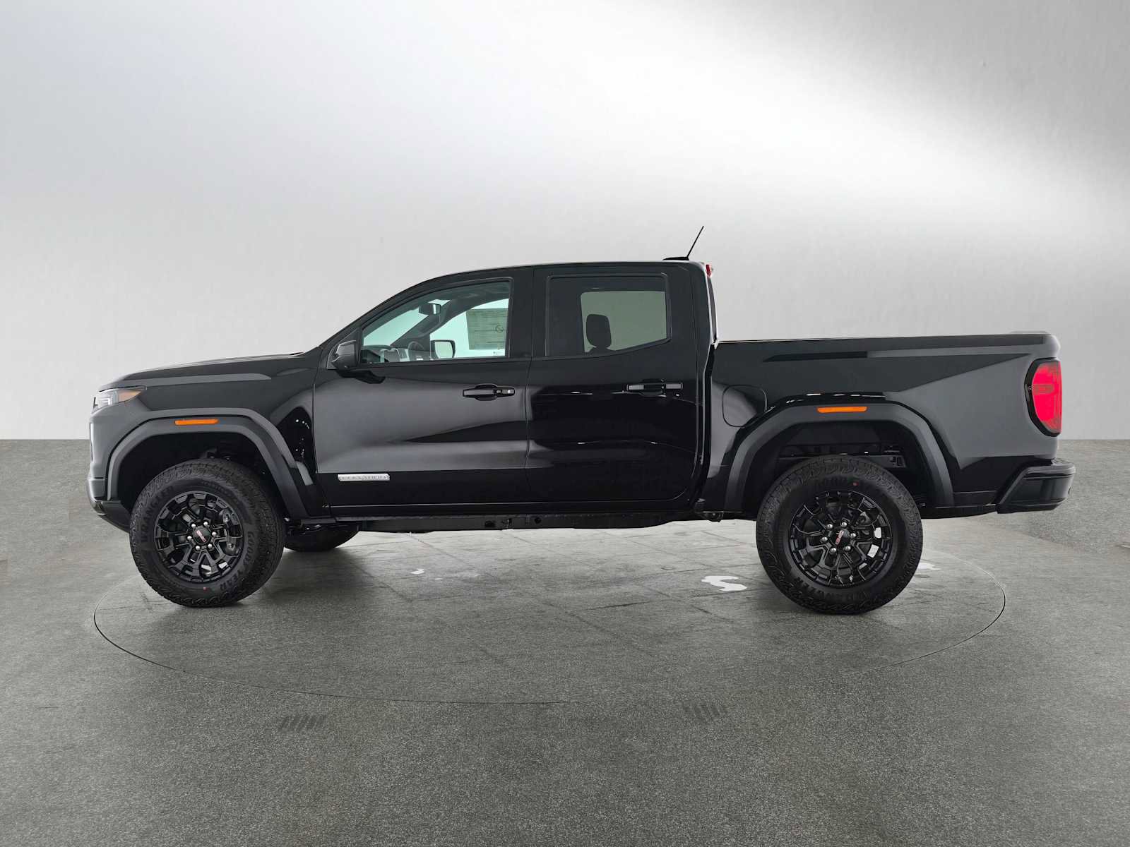 New 2026 GMC Canyon Elevation w/ Convenience Package image 6